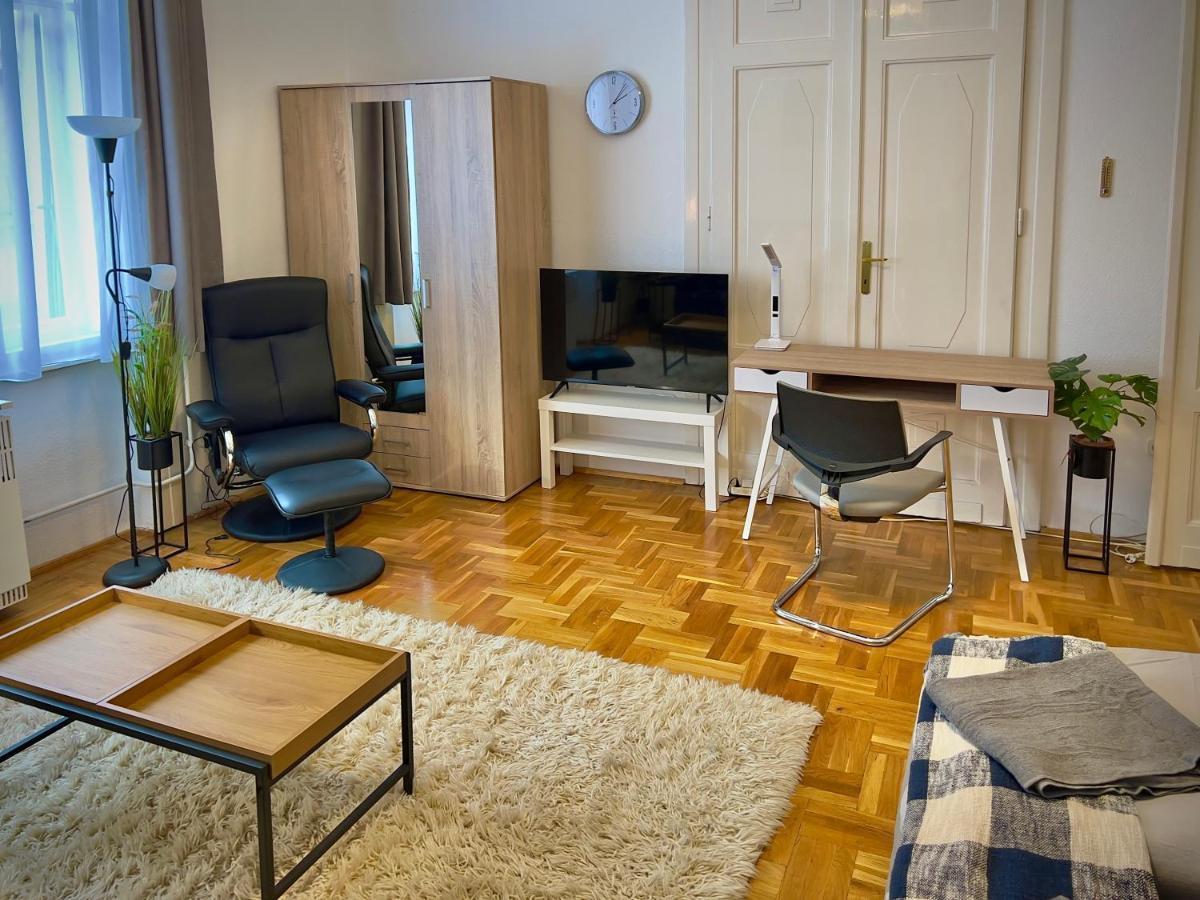 Residence In The Pedestrial Area Budapest Esterno foto
